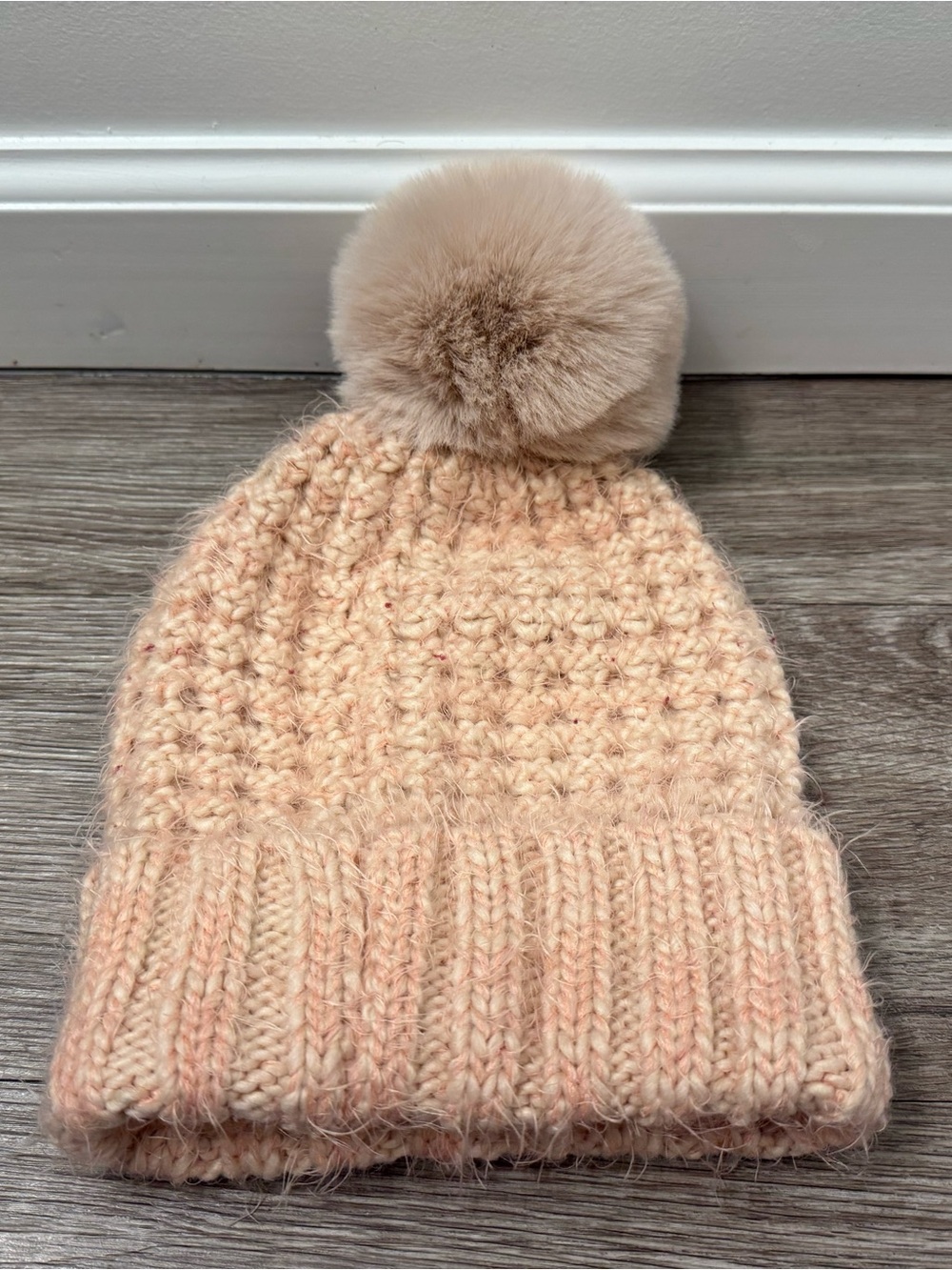 Women’s Pom-Pom Beanie Hat - Blush Pink